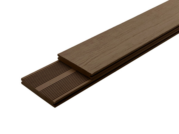 Terrassendiele BPC Mahagoni Tiefe Holzstruktur