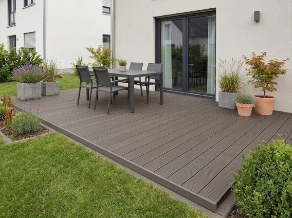 Terrassendiele BPC Grau Hohlkammerprofil