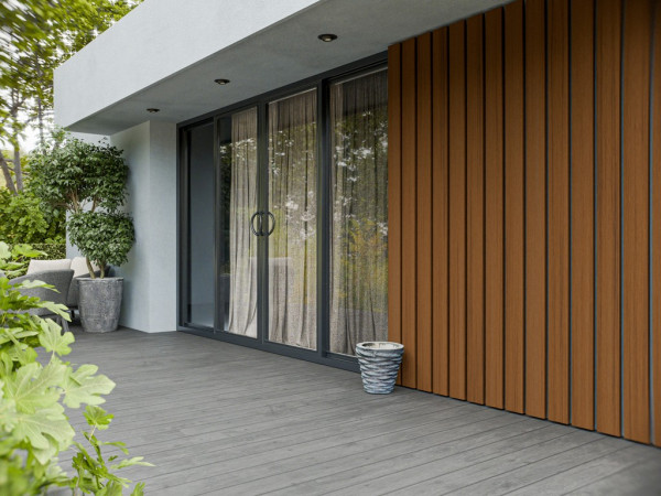 Fassadenverkleidung WPC co-extrudiert Teak Sonnenschutzprofil
