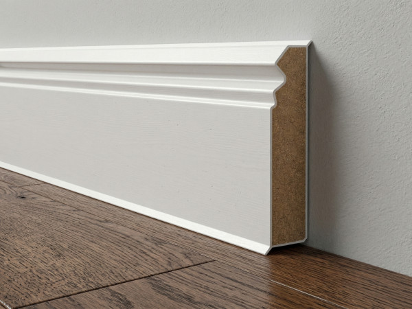 Sockelleiste Hamburger Stil weiß