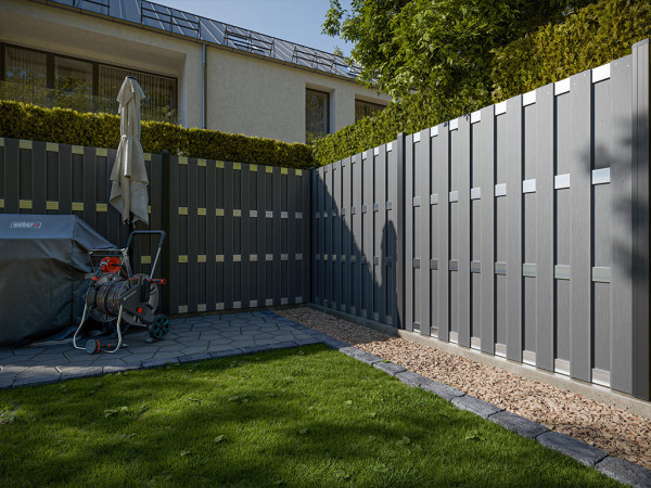 WPC Sichtschutzzaun Hellgrau 180x180 cm - DIY Bausatz mit Aluriegeln