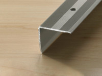 Treppenkantenprofil PROSTEP Aluminium eloxiert Edelstahl Treppenkantenprofil PROSTEP Aluminium eloxiert Edelstahl